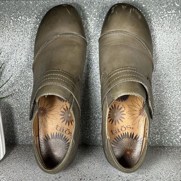 Taos Genuine Leather Splurge Pump Wedge Shoes Gray Leather Hook Loop Studded 9 - Picture 8 of 9